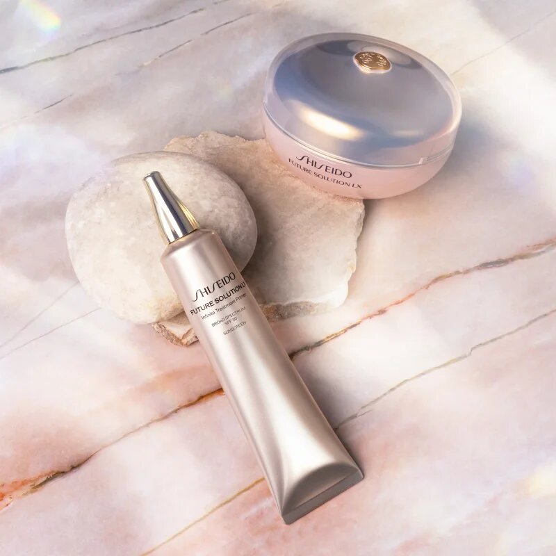 Shiseido Future Solution LX podlaga za glajenje in osvetljevanje kože SPF 30 40 ml