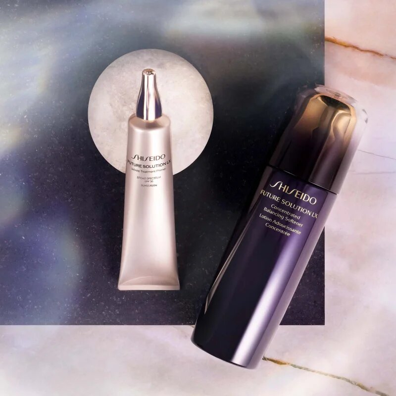 Shiseido Future Solution LX podlaga za glajenje in osvetljevanje kože SPF 30 40 ml
