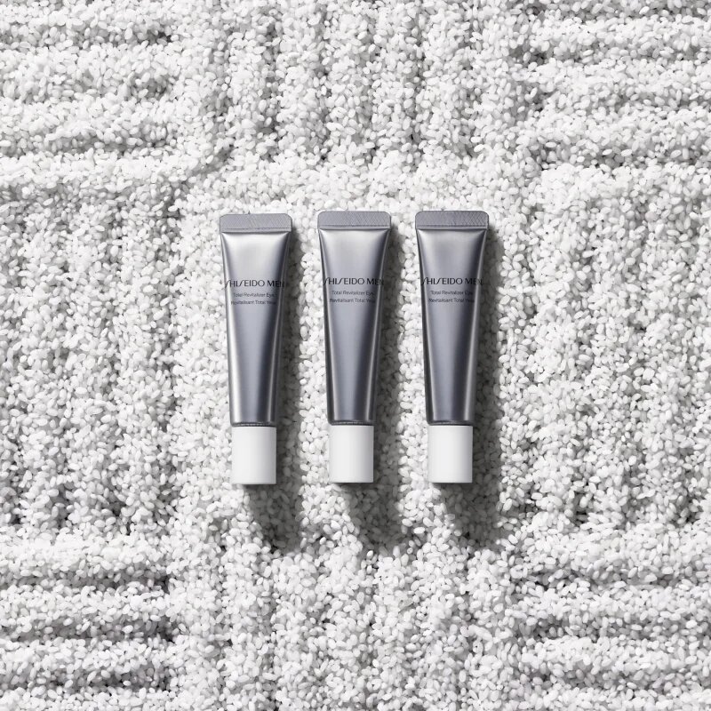 Shiseido Men Total Revitalizer Eye lahka krema za predel okoli oči za moške 15 ml