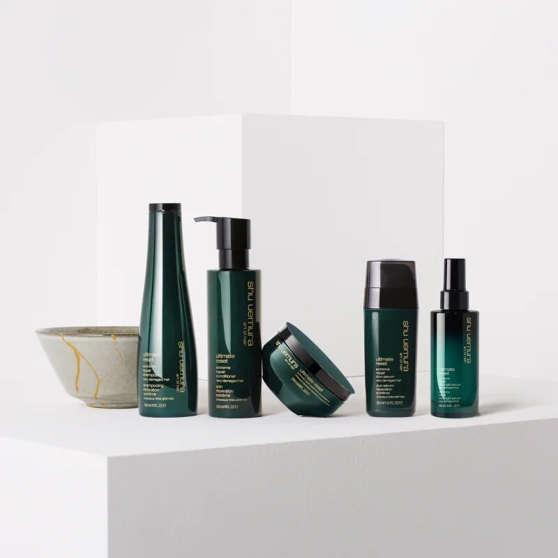 Shu Uemura Ultimate Reset šampon za barvane kemično obdelane lase in posvetljene lase 300 ml