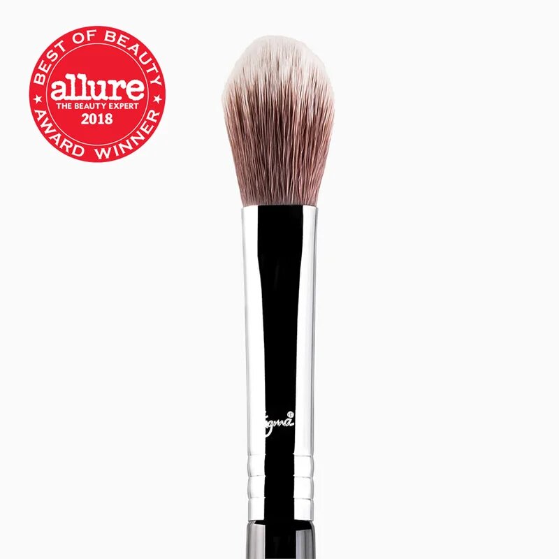 Sigma Beauty Face F03 High Cheekbone Highlighter™ Brush čopič za osvetljevalec 1 kos