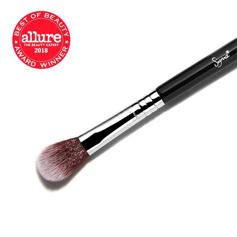 Sigma Beauty Face F03 High Cheekbone Highlighter™ Brush čopič za osvetljevalec 1 kos