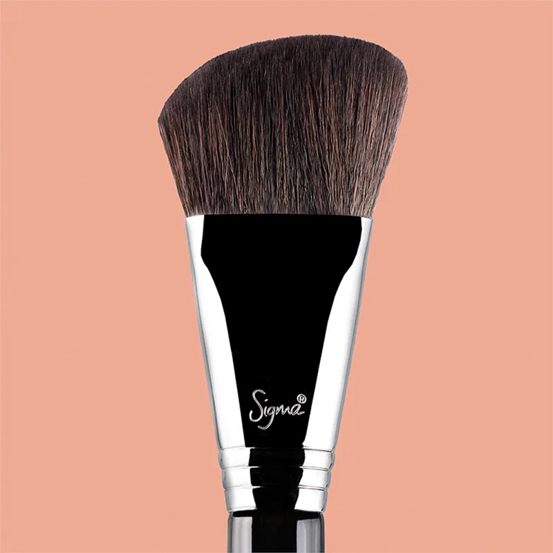 Sigma Beauty Face F23 Soft Angle Contour™ Brush čopič za konture 1 kos