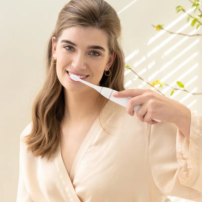 Silk'n SonicYou sonična električna zobna ščetka Matte White 1 kos