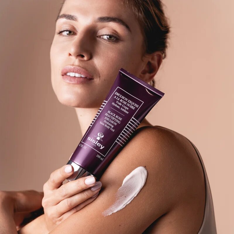 Sisley Black Rose Beautifying Emulsion vlažilna emulzija za telo 200 ml