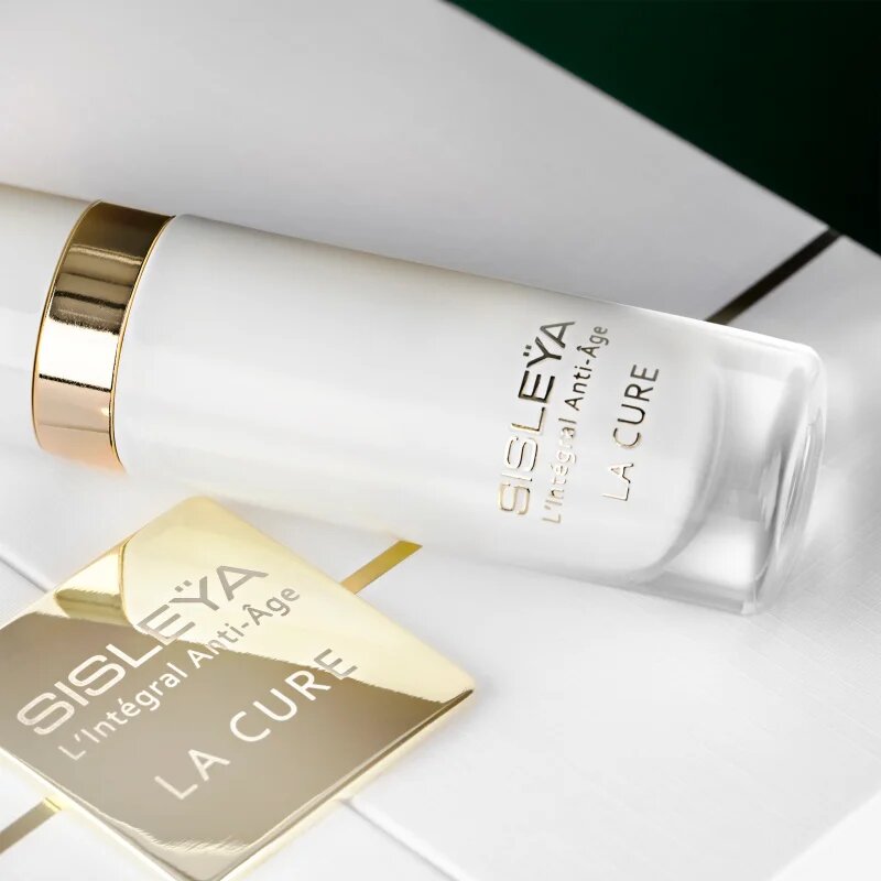 Sisley L'Integral Anti-Age La Cure Set 4-tedenska intenzivna kura za mladosten videz 4x10 ml