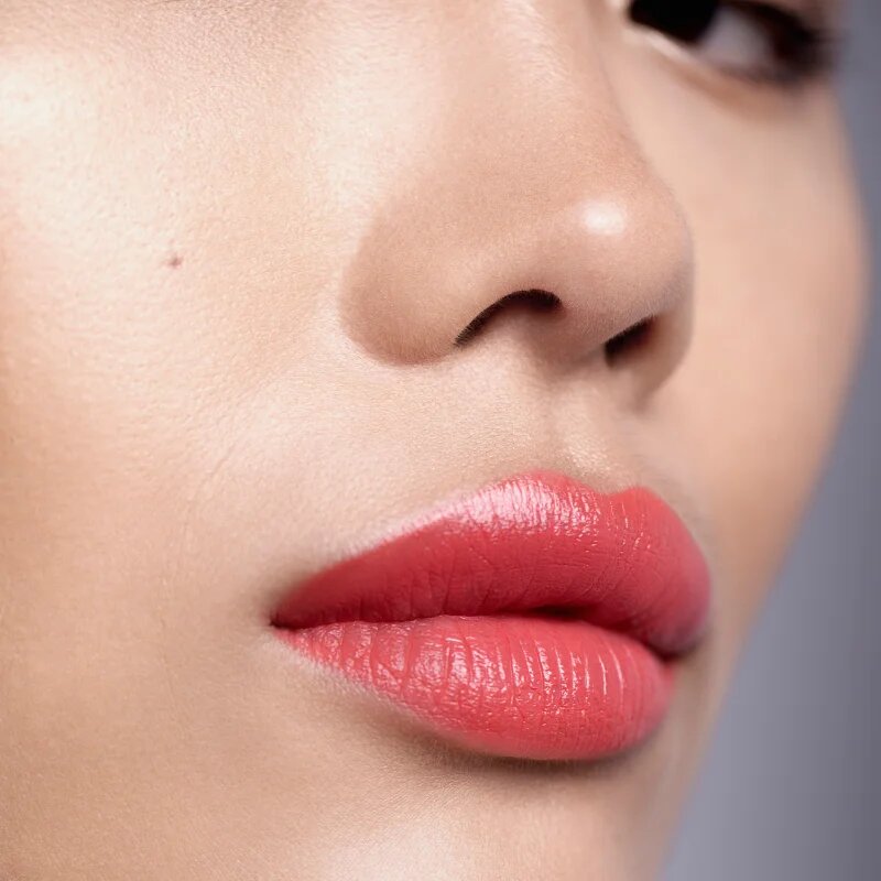 Sisley Phyto Rouge luksuzna negovalna šminka s hialuronsko kislino odtenek 28 Rose Shanghai 3.4 g