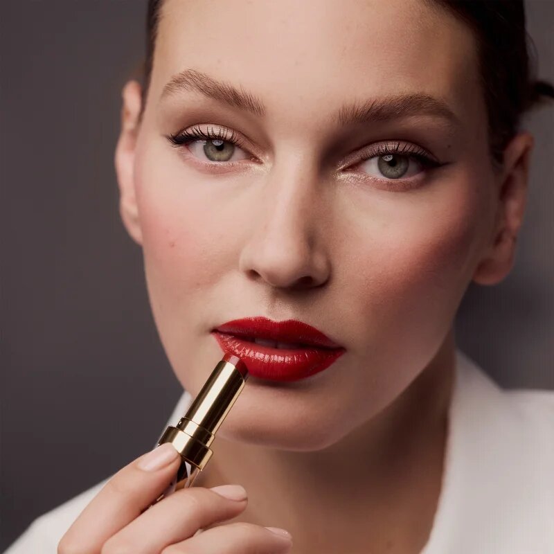 Sisley Phyto Rouge Shine šminka z bleščečim finišem z vlažilnim učinkom odtenek 43 Sheer Scarlet 3 g