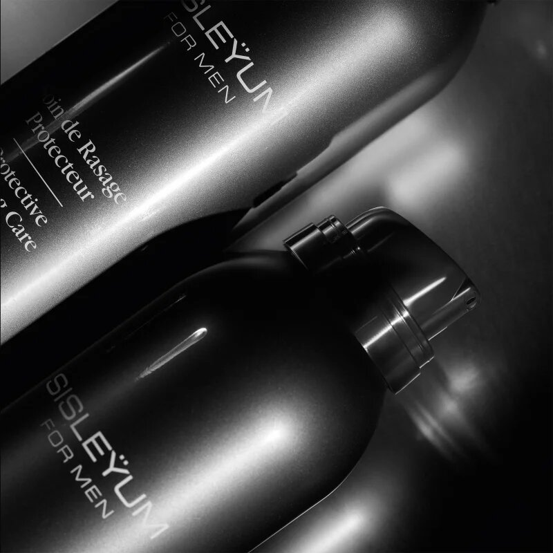 Sisley Sisleÿum Protective Shaving Care pena za britje s pomirjajočim učinkom za moške 150 ml
