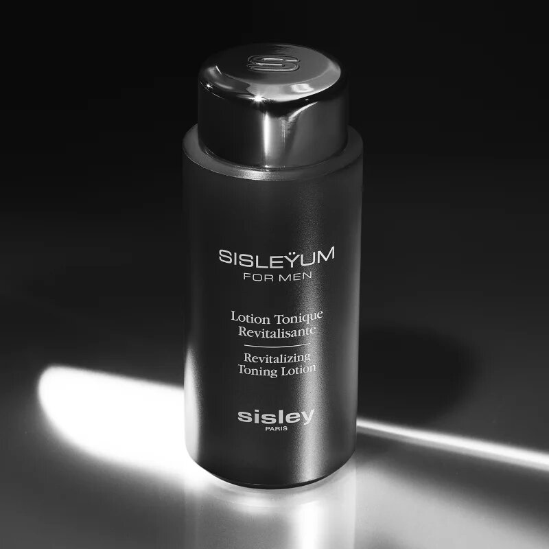 Sisley Sisleÿum Revitalizing Toning Lotion tonik za obraz za obnovo kožne pregrade za moške 150 ml