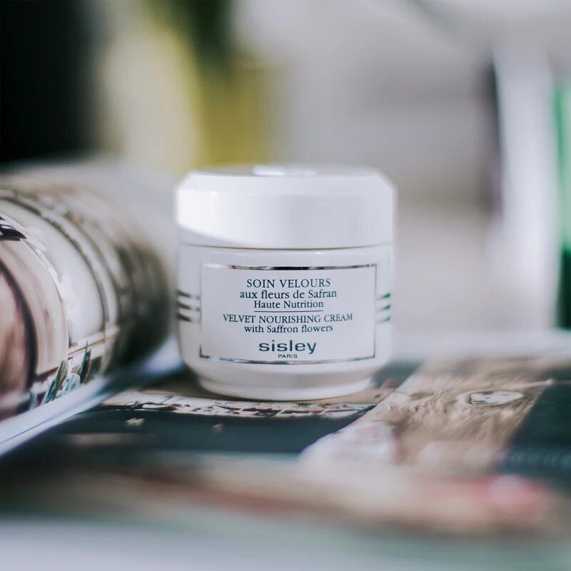 Sisley Velvet Nourishing Cream with Saffron Flowers vlažilna krema za suho in občutljivo kožo 50 ml