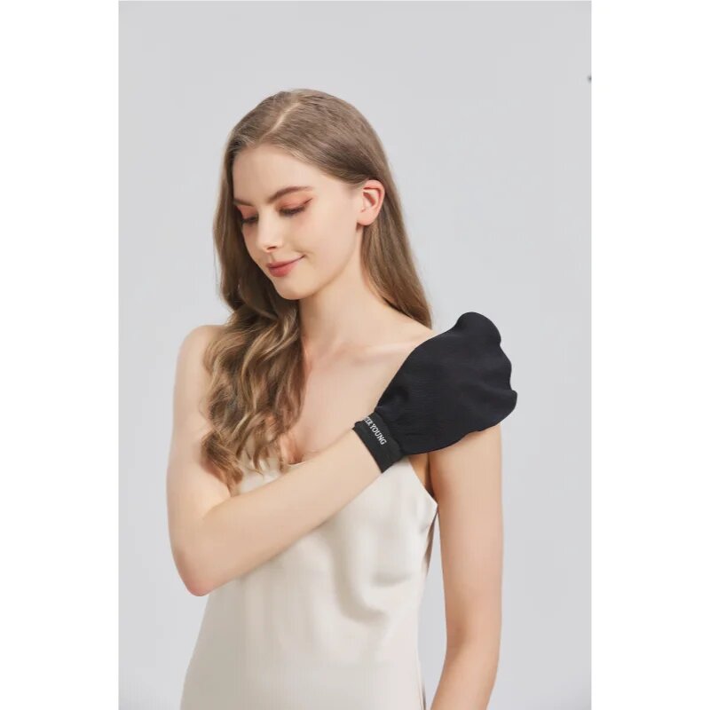 Sister Young NOVA Exfoliating Glove rokavica za piling za telo Black 1 kos