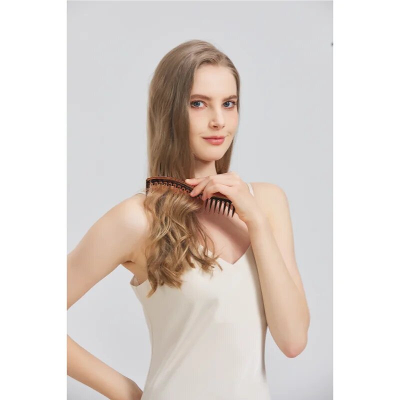 Sister Young ZURI glavnik za lase Gold Rose 1 kos