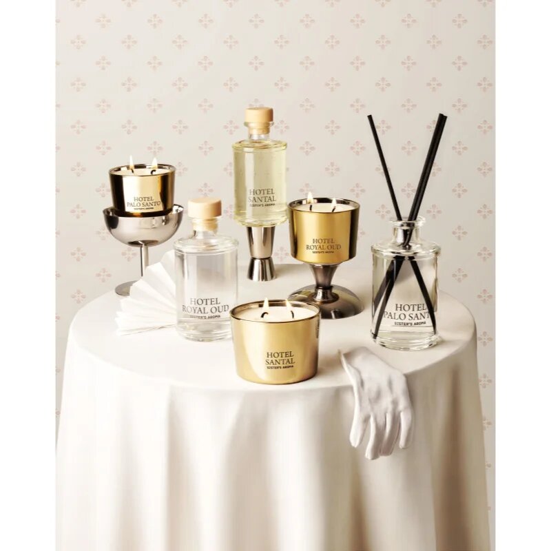 Sister's Aroma Hotel Royal Oud dišeča sveča 150 g