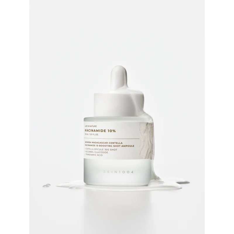SKIN1004 Lab In Nature Niacinamide 10% Boosting Shot Ampoule regeneracijski in posvetlitveni serum z vlažilnim učinkom 30 ml