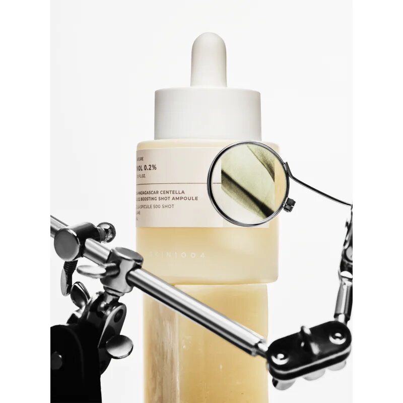 SKIN1004 Lab In Nature Retinol 0.2% Boosting Shot Ampoule regeneracijski serum proti gubam povečujoč prožnost kože 30 ml