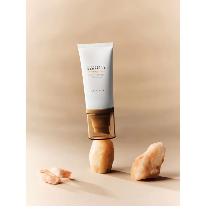 SKIN1004 Madagascar Centella Air-Fit Suncream Light mineralni zaščitni fluid za obraz SPF 30 50 ml