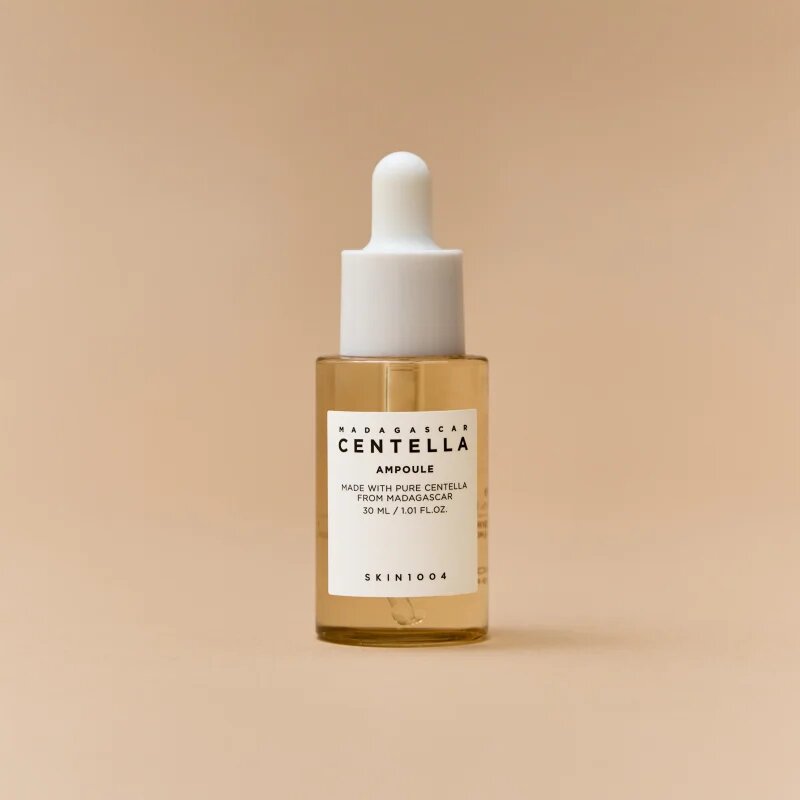 SKIN1004 Madagascar Centella Ampoule vlažilni serum za pomiritev in okrepitev občutljive kože 30 ml