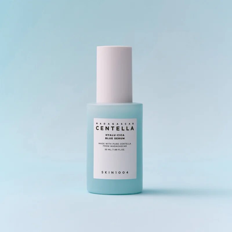 SKIN1004 Madagascar Centella Hyalu-Cica Blue Serum intenzivno vlažilni serum za pomiritev in okrepitev občutljive kože 50 ml