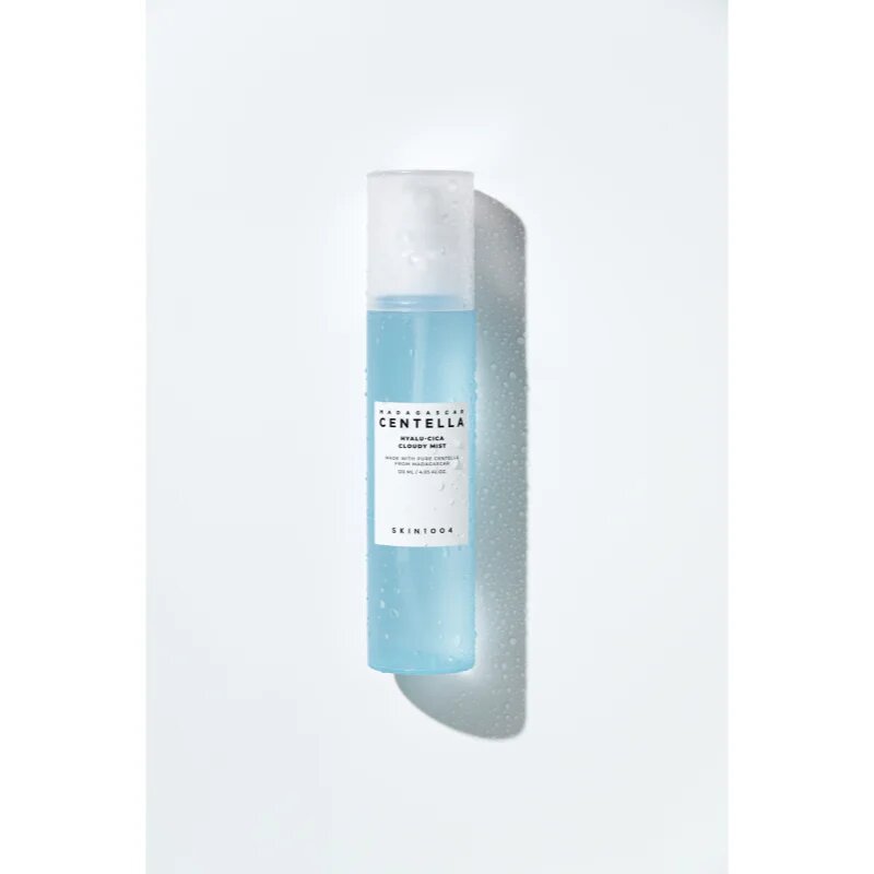 SKIN1004 Madagascar Centella Hyalu-Cica Cloudy Mist vlažilna meglica s pomirjajočim učinkom 120 ml