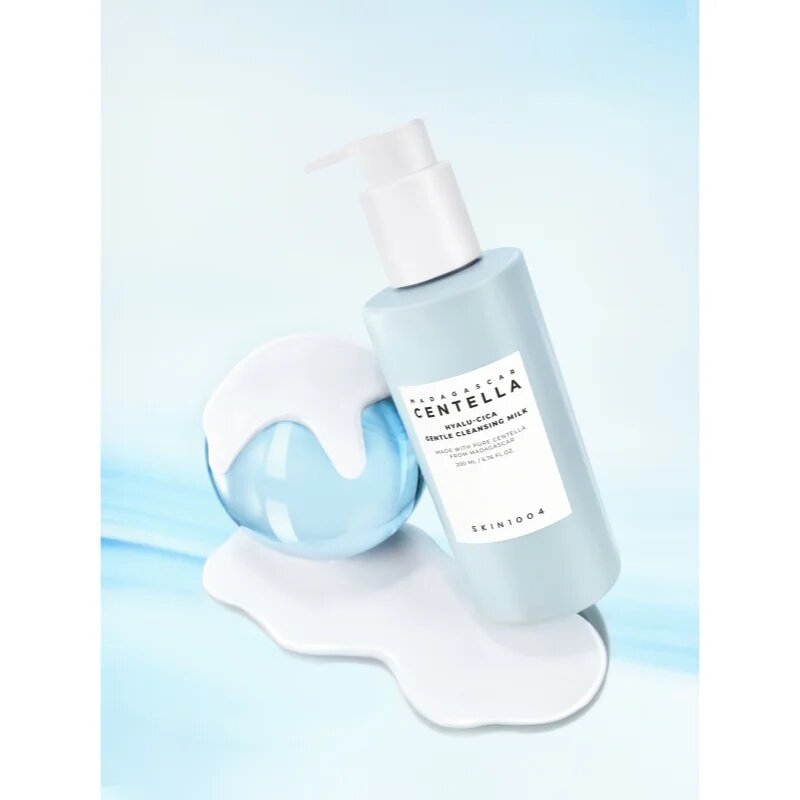 SKIN1004 Madagascar Centella Hyalu-Cica Gentle Cleansing Milk vlažilno čistilno mleko za hranjenje kože in ohranjanje njenega naravnega vlaženja 200 m