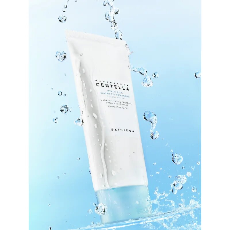 SKIN1004 Madagascar Centella Hyalu-Cica Water-Fit Sun Serum zaščitni serum z vlažilnim učinkom SPF 50+ 100 ml