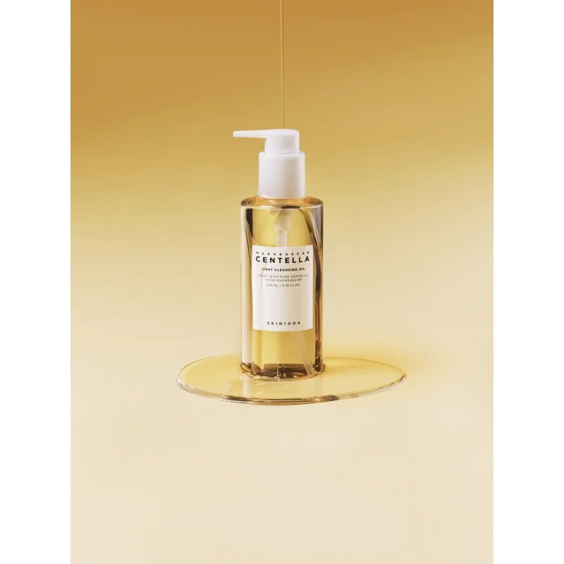 SKIN1004 Madagascar Centella Light Cleansing Oil čistilno olje za odstranjevanje ličil s pomirjajočim učinkom 200 ml