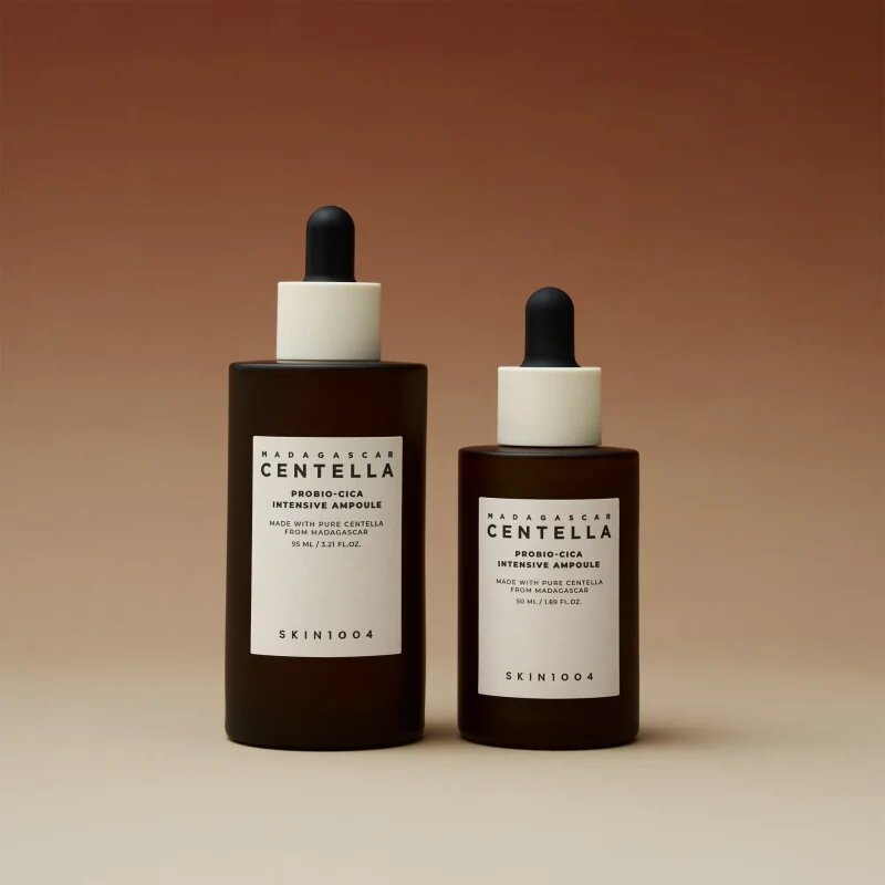 SKIN1004 Madagascar Centella Probio-Cica Intensive Ampoule pomirjajoči serum za obnovo kožne pregrade za obnovo kožne pregrade 95 ml