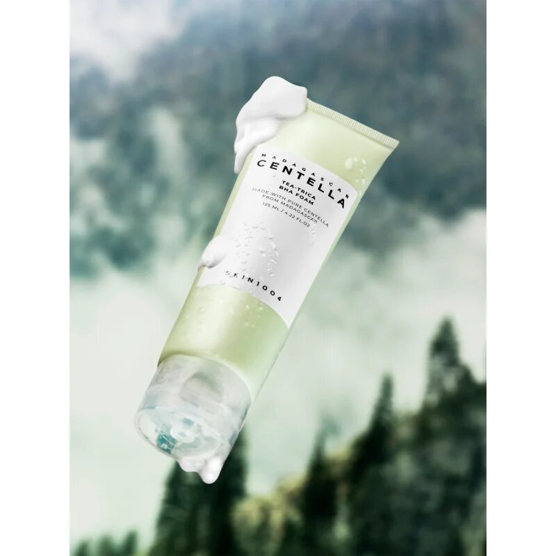 SKIN1004 Madagascar Centella Tea-Trica BHA Foam globinsko čistilna pena za problematično kožo akne 125 ml