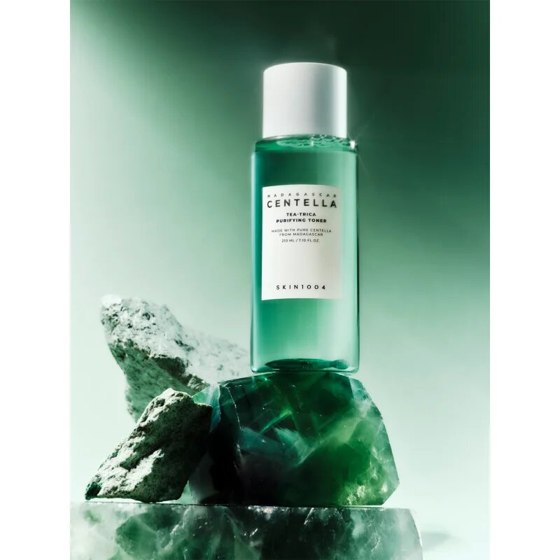SKIN1004 Madagascar Centella Tea-Trica Purifying Toner globinsko čiístilni tonik za glajenje kože in zmanjšanje por 210 ml