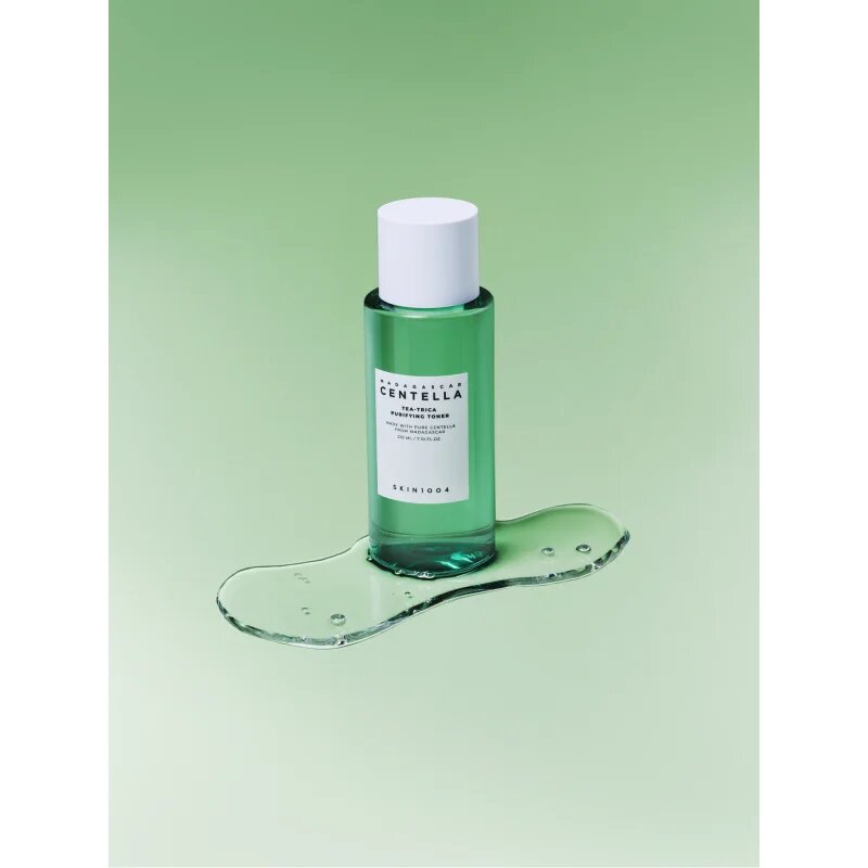 SKIN1004 Madagascar Centella Tea-Trica Purifying Toner globinsko čiístilni tonik za glajenje kože in zmanjšanje por 210 ml