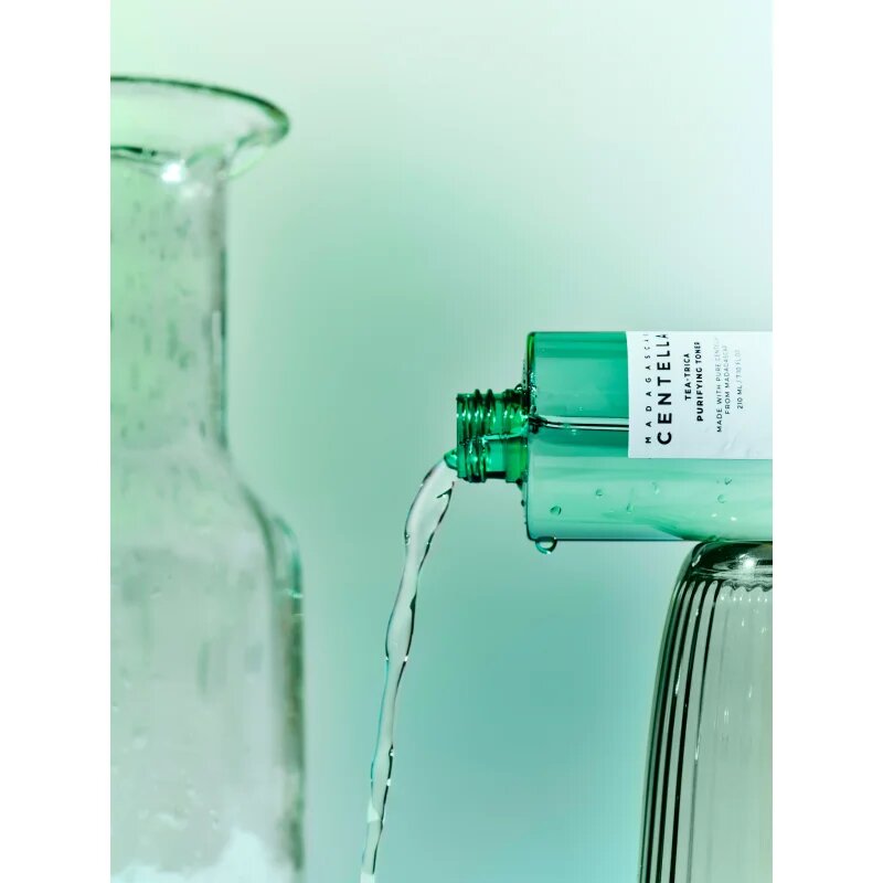 SKIN1004 Madagascar Centella Tea-Trica Purifying Toner globinsko čiístilni tonik za glajenje kože in zmanjšanje por 210 ml