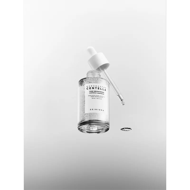 SKIN1004 Madagascar Centella Tone Brightening Capsule Ampoule vlažilni serum za posvetlitev in zgladitev kože 50 ml