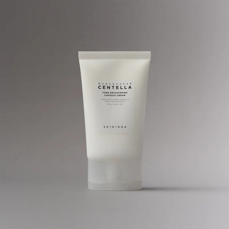 SKIN1004 Madagascar Centella Tone Brightening Capsule Cream revitalizacijska in posvetlitvena krema s pomirjajočim učinkom 75 ml