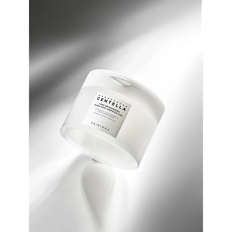 SKIN1004 Madagascar Centella Tone Brightening Dark Spot Ampoule Pad tonizirajoče blazinice proti temnim madežem 60 kos