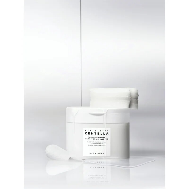 SKIN1004 Madagascar Centella Tone Brightening Dark Spot Ampoule Pad tonizirajoče blazinice proti temnim madežem 60 kos