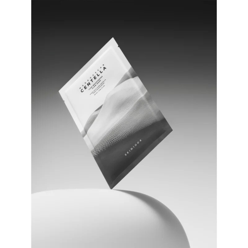 SKIN1004 Madagascar Centella Tone Brightening Glow Mask revitalizacijska maska iz platna s pomirjajočim učinkom 25 ml