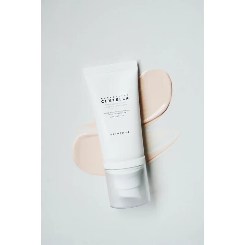 SKIN1004 Madagascar Centella Tone Brightening Tone-Up Sunscreen zaščitni tonirani fluid za obraz za osvetlitev kože SPF 50+ 50 ml