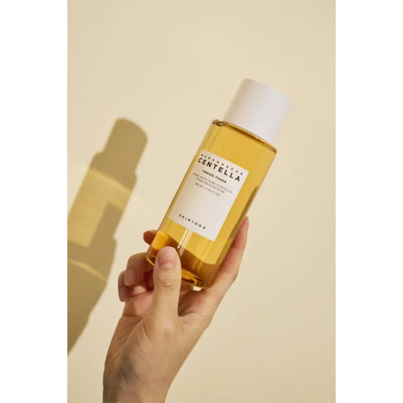 SKIN1004 Madagascar Centella Toning Toner nežni eksfoliacijski tonik za občutljivo kožo 210 ml