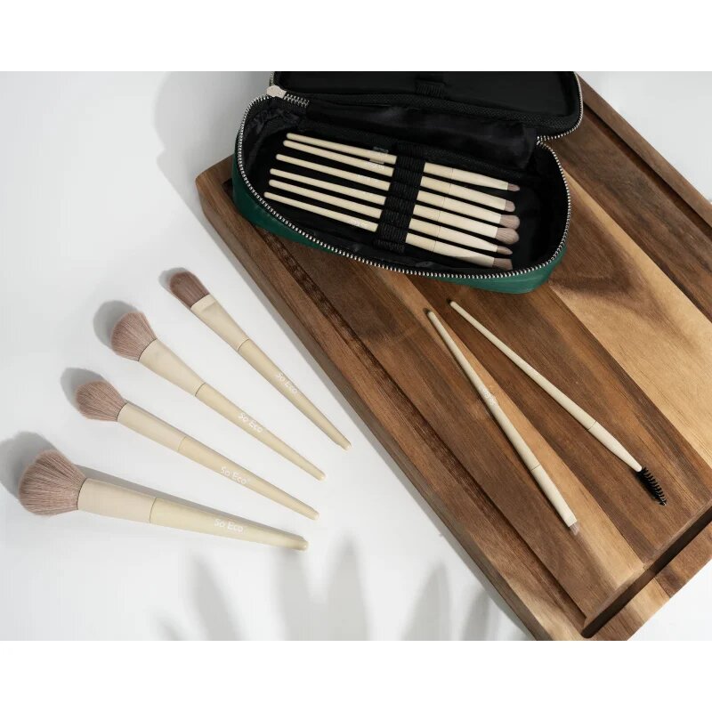 So Eco Flawless 12 Piece Brush & Bag Set Complexion Sponge Set čopičev s torbico