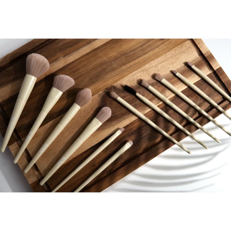 So Eco Flawless 12 Piece Brush Set Complexion Sponge set čopičev