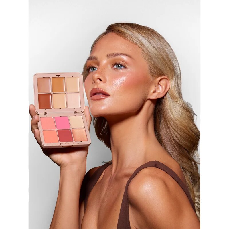 SOSU Cosmetics Complete Canvas Complexion Palette večnamenska paleta za obraz odtenek Medium 26.4 g