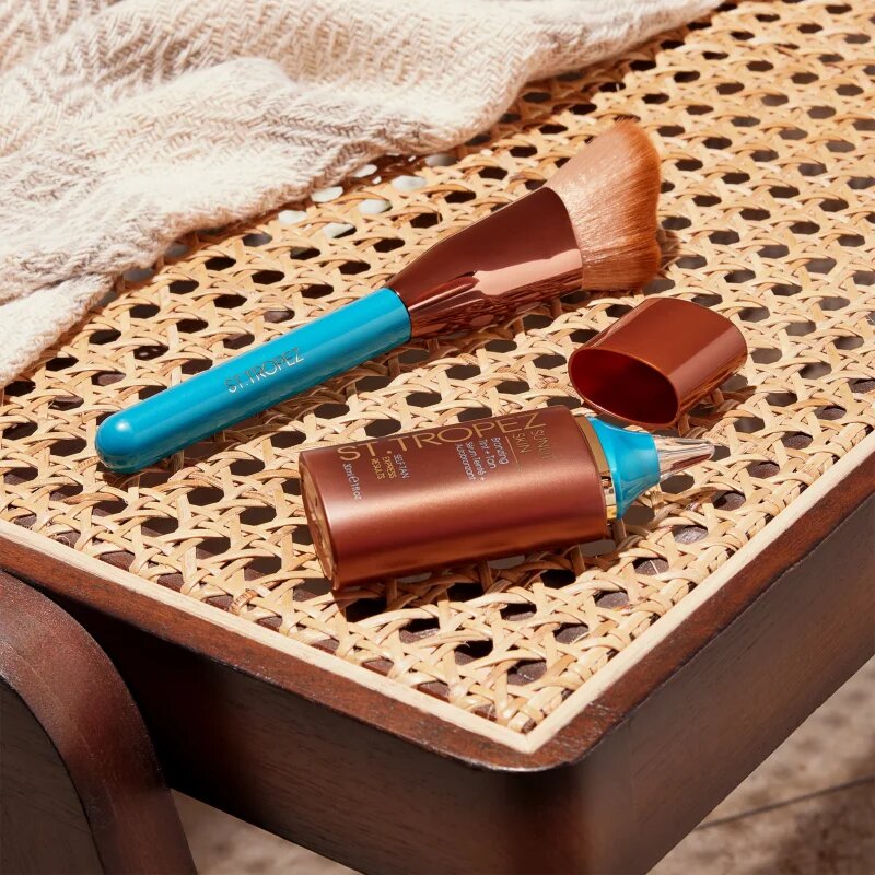 St.Tropez Tantour & Applicator Brush aplikator za samoporjavitveno kremo 1 kos