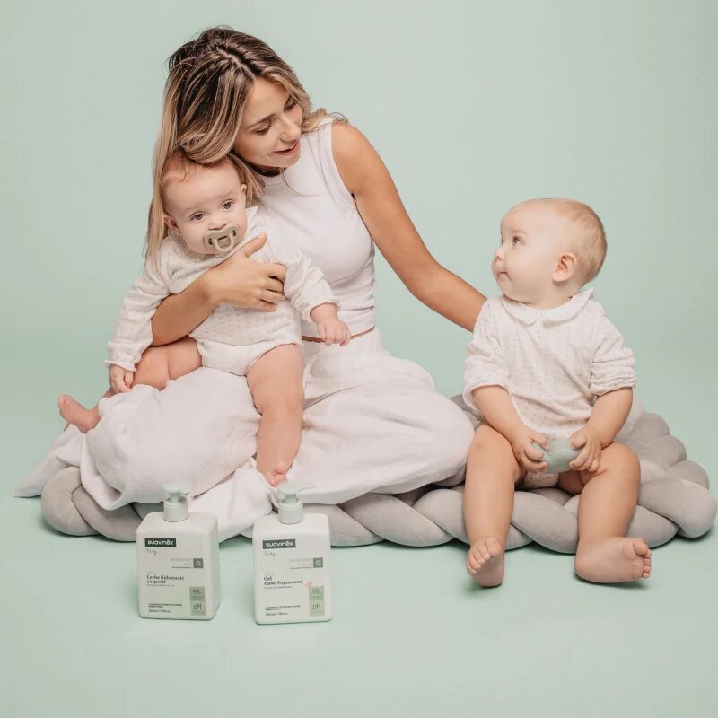 Suavinex Baby Extra-Gentle Shampoo nežni šampon za otroke od rojstva 500 ml