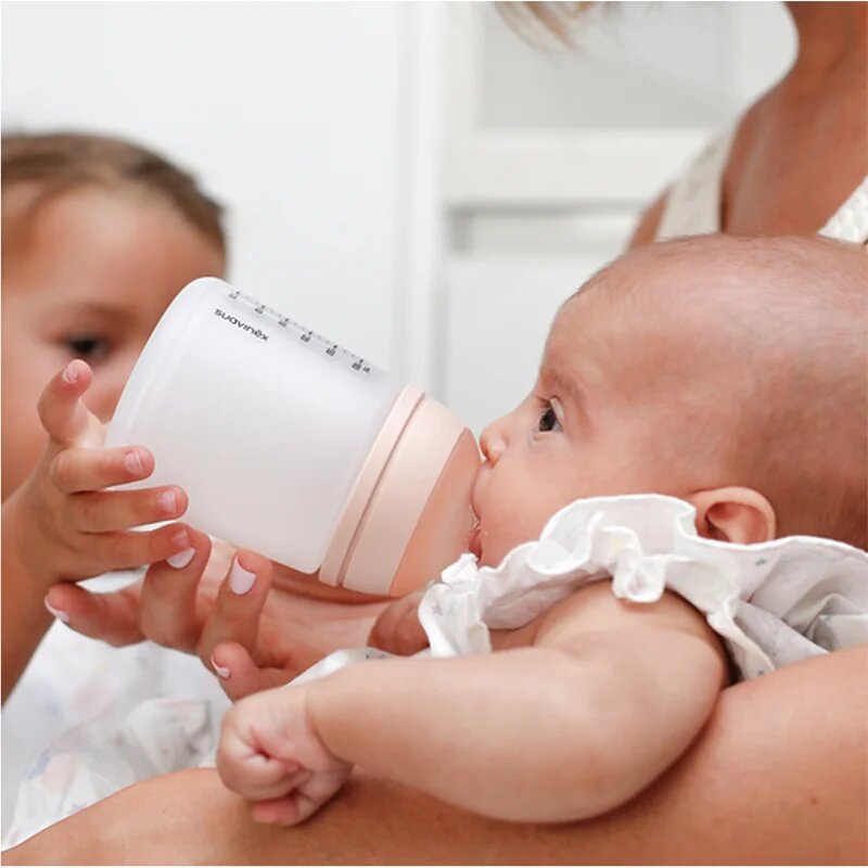 Suavinex Zero Zero M antikolična steklenička M Medium Flow 3 m+ 1 kos