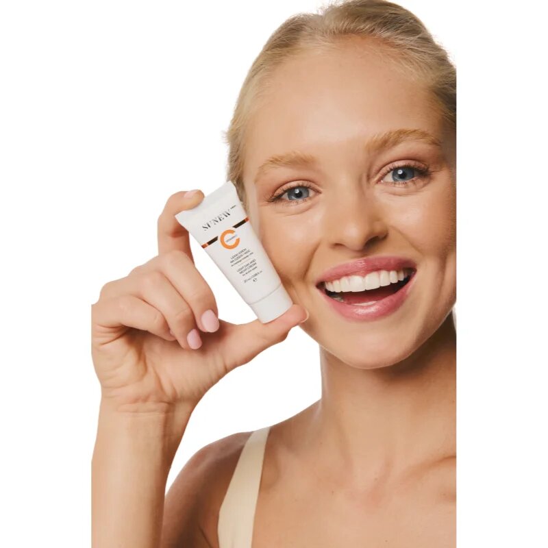 SUNEWMED+ Lightweight Vitamin C Face Cream Day & Night lahka krema z vitaminom C 20 ml