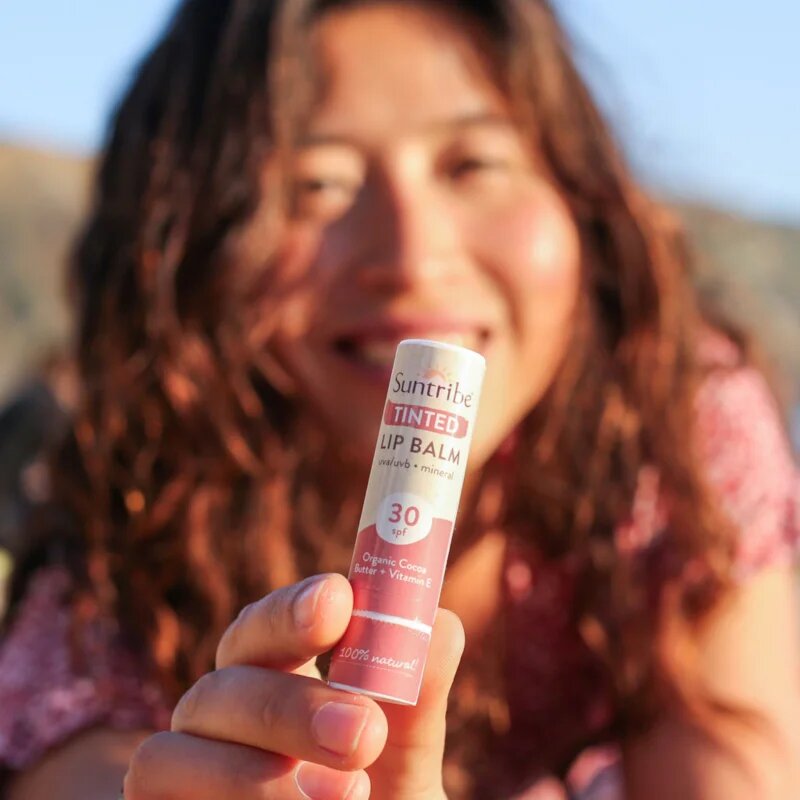 Suntribe Tinted tonirani balzam za ustnice SPF 30 5 g