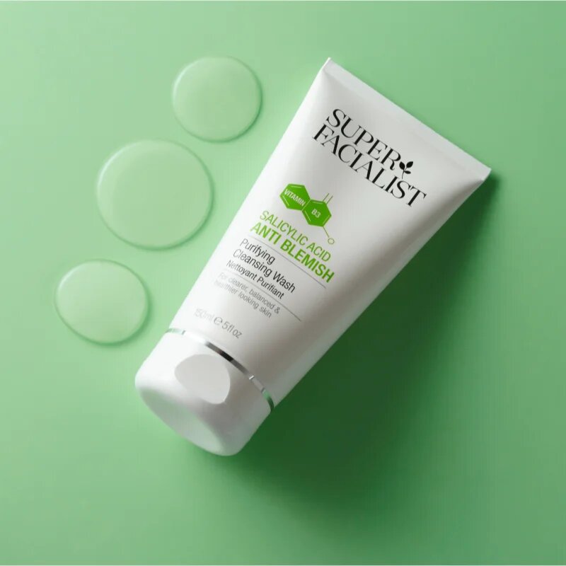 Super Facialist Salicylic Acid Anti Blemish čistilni gel za odstranjevanje ličil za problematično in mastno kožo 150 ml