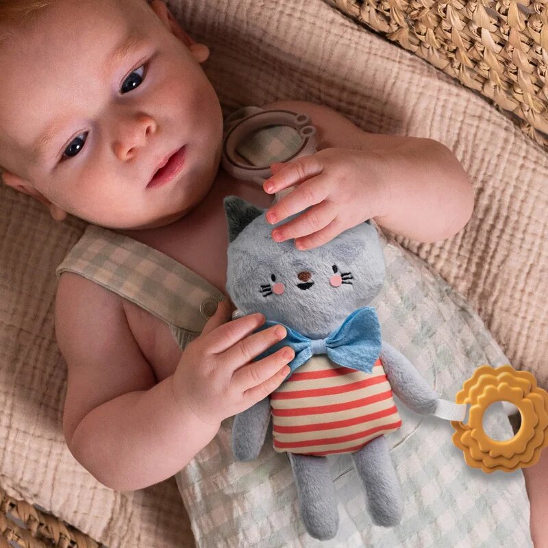 Taf Toys Activity Toy Clara the Cat kontrastna viseča igrača z grizljajočim delom 0 m+ 1 kos