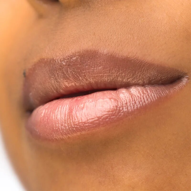 theBalm Plump Your Pucker Lip Gloss sijaj za ustnice za večji volumen odtenek Howdy Honey 2.7 ml